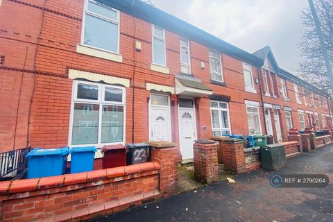 3 bedroom terraced house to rent, Thornton Road, Manchester, M14