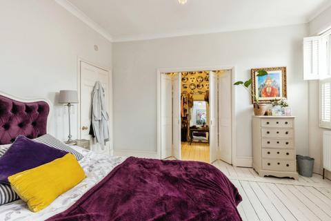 undefined, Hewlett Road, Cheltenham, Gloucestershire, GL52
