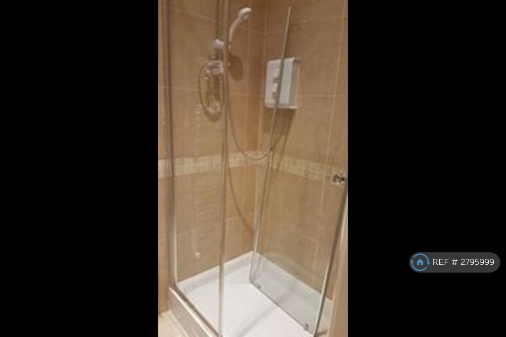 Double Room With En-Suite £950