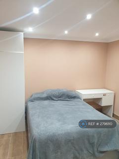 1 bedroom flat to rent, Eastern Avenue, Ilford, IG2