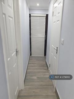 1 bedroom flat to rent, Eastern Avenue, Ilford, IG2