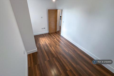 undefined, Staines Road, Hounslow, TW3