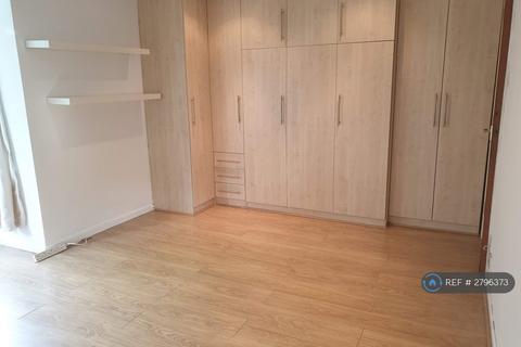 undefined, Violet Close, Wallington, SM6