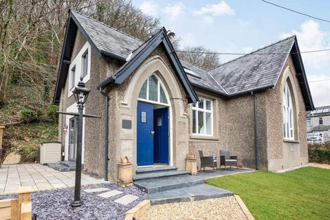 undefined, Capel Coffa, Llanelltyd
