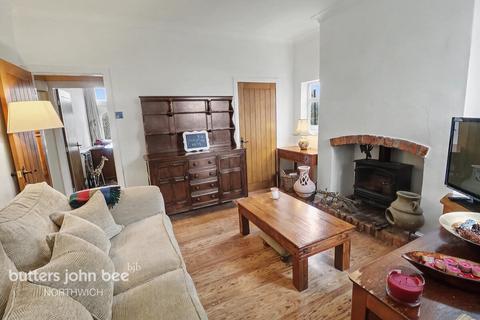 2 bedroom end of terrace house for sale, New Road, Northwich