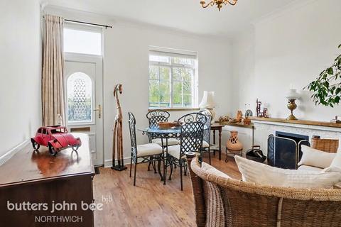 2 bedroom end of terrace house for sale, New Road, Northwich