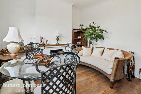 2 bedroom end of terrace house for sale, New Road, Northwich