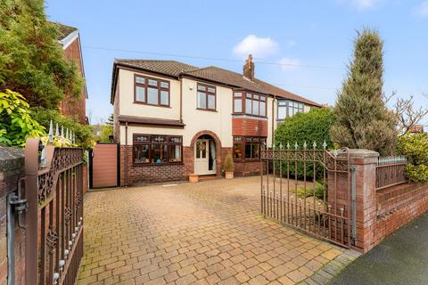 4 bedroom semi-detached house for sale, Crawford Avenue, Widnes WA8
