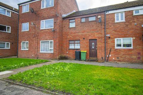3 bedroom terraced house to rent, 3-Bed Terraced House to Let on Golbourne Street, Preston