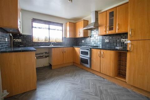 3 bedroom terraced house to rent, 3-Bed Terraced House to Let on Golbourne Street, Preston