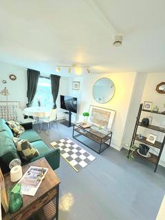 1 bedroom flat to rent, Camden Road, London NW1