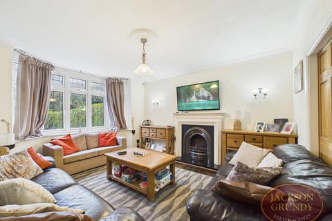 3 bedroom detached house for sale, Wellingborough Road, Northampton, NN3 3HT