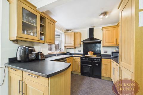 3 bedroom detached house for sale, Wellingborough Road, Northampton, NN3 3HT