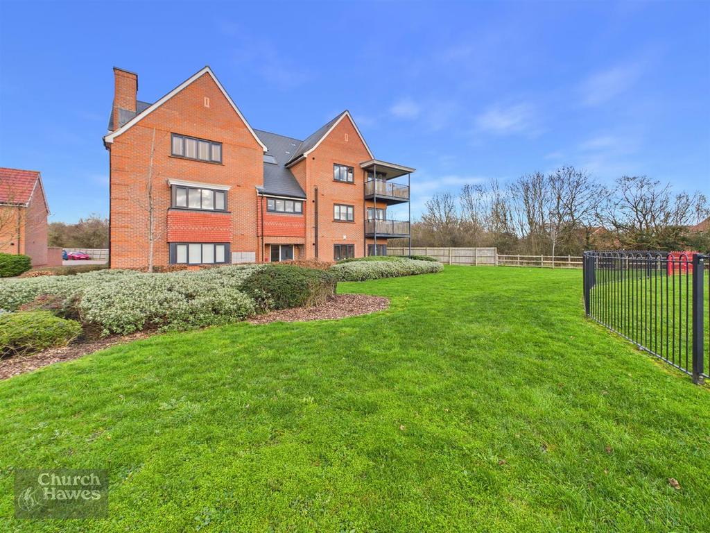 CAM03246 G0-PR0045-STILL010.jpg