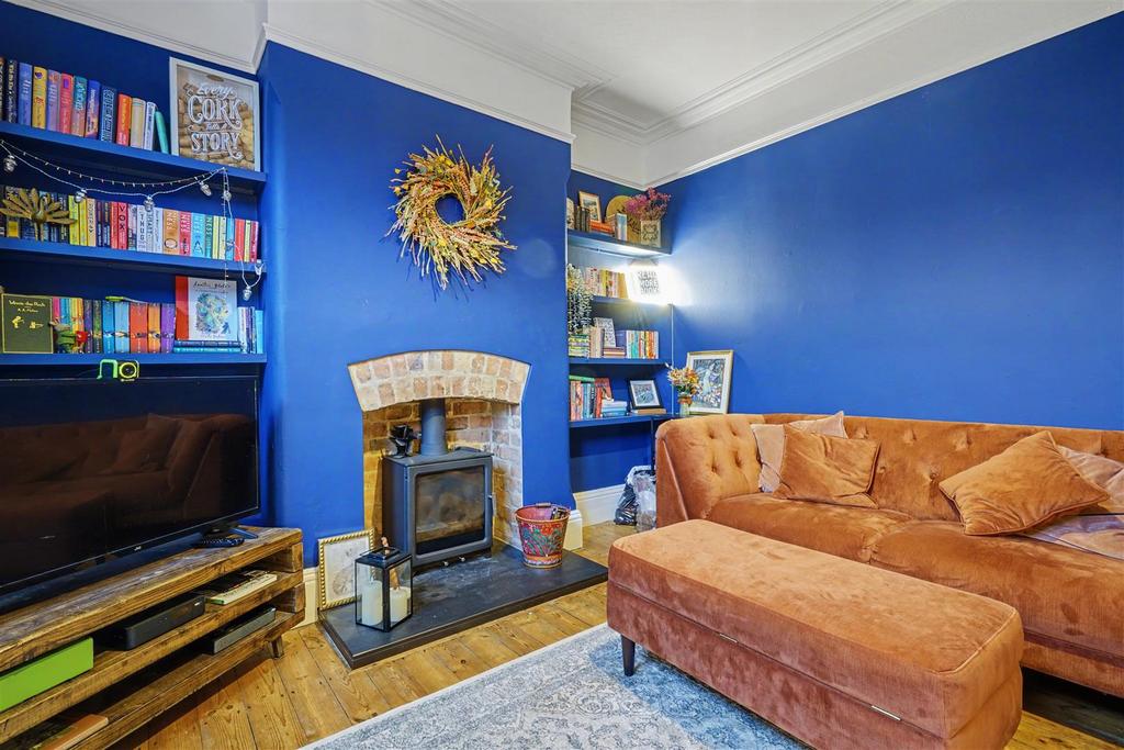 Lounge/Sitting Room