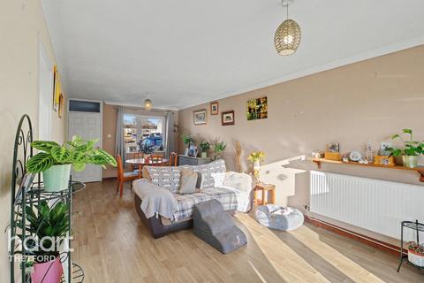 3 bedroom semi-detached house for sale, Canterbury Way, Thetford