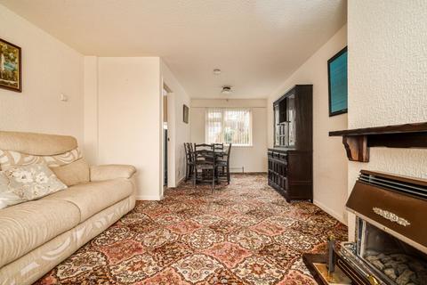 3 bedroom townhouse for sale, Hough Side Road, Pudsey
