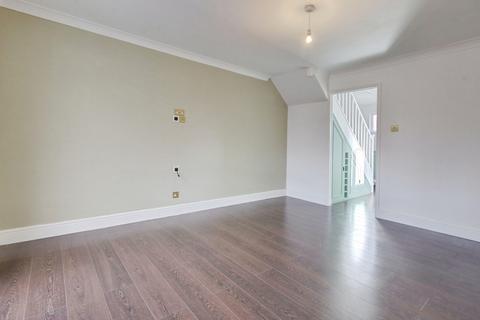 2 bedroom semi-detached house for sale, Horkesley Way, Wickford, SS12