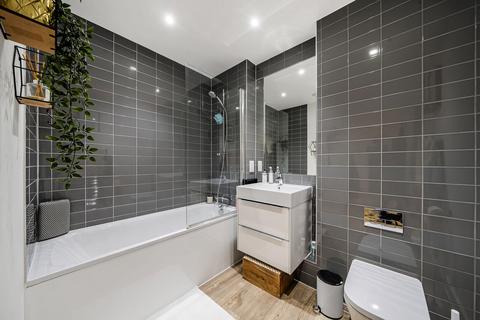 2 bedroom flat for sale, Goodwood Road, Bond House Goodwood Road, SE14