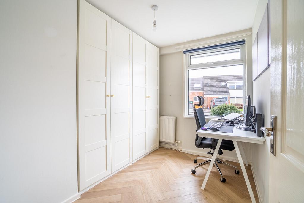 Study/ Bedroom