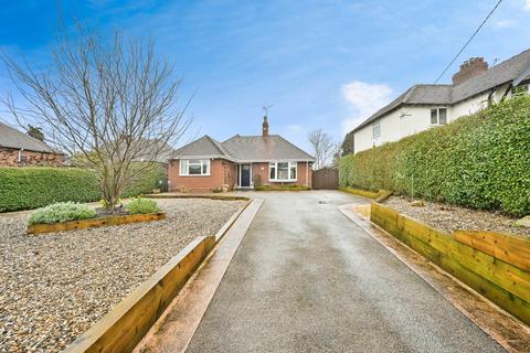 2 bedroom bungalow for sale, Whitgreave Lane, Stafford ST18