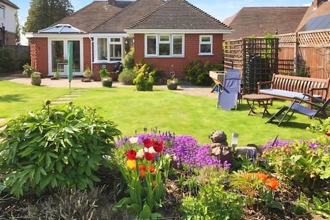 2 bedroom bungalow for sale, Whitgreave Lane, Stafford ST18
