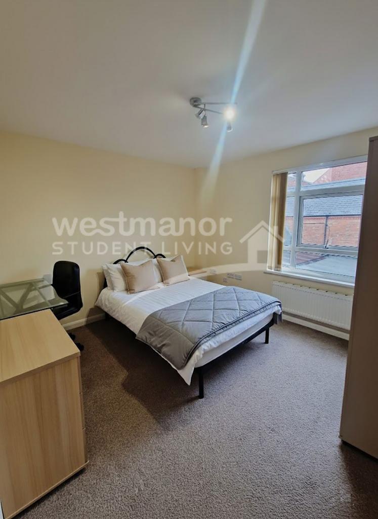 Flat 14 room 2