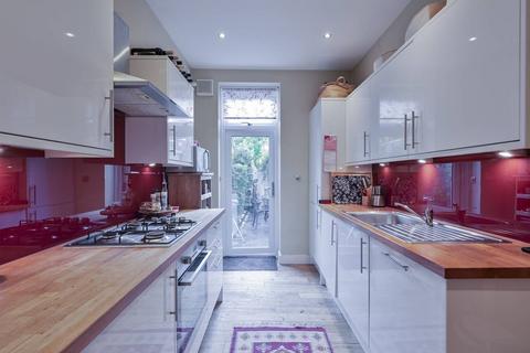 1 bedroom flat to rent, Cremorne Road, Chelsea, London, SW10