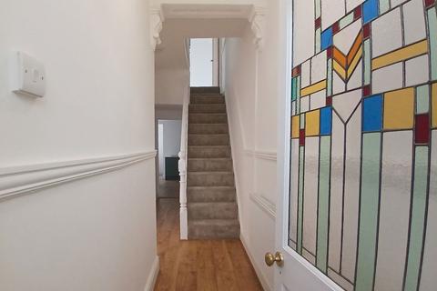 3 bedroom terraced house for sale, Seaview Terrace, Swansea SA1