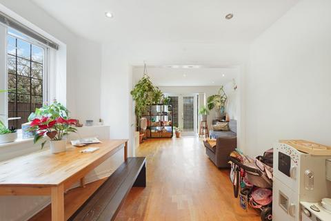 undefined, Lichfield Grove, London N3