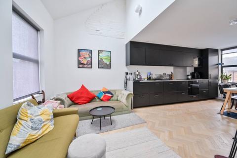 3 bedroom flat to rent, Geldart Road, Peckham, London, SE15