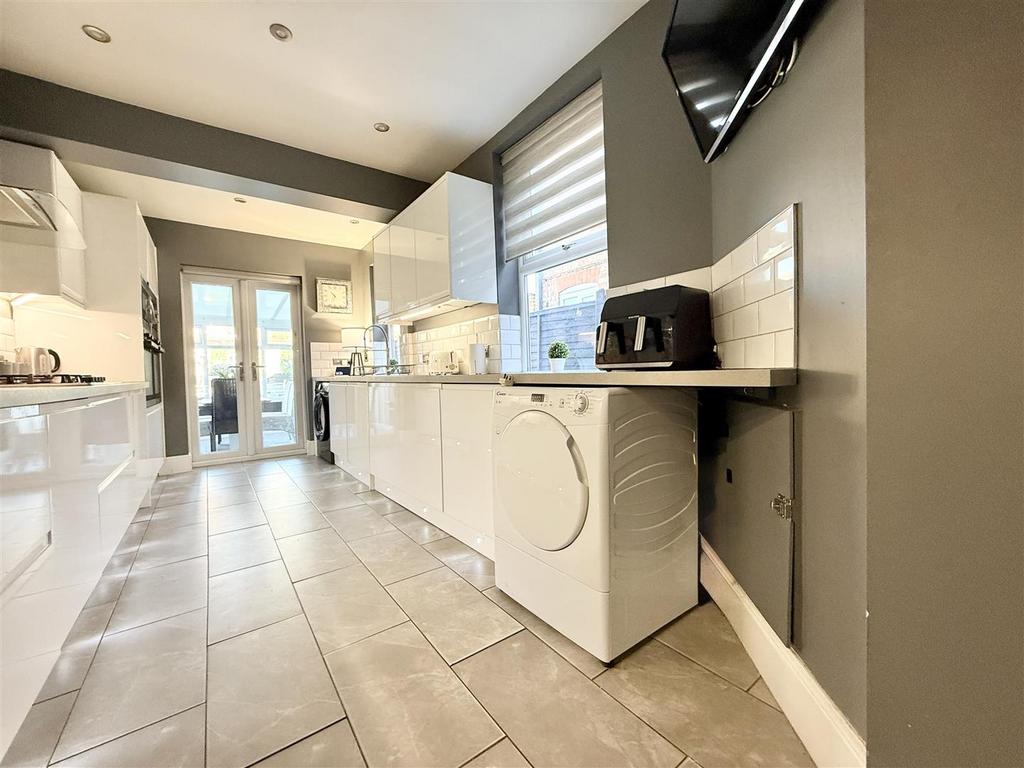 Breakfast Kitchen