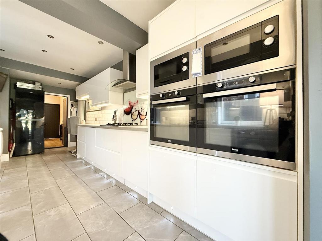 Breakfast Kitchen