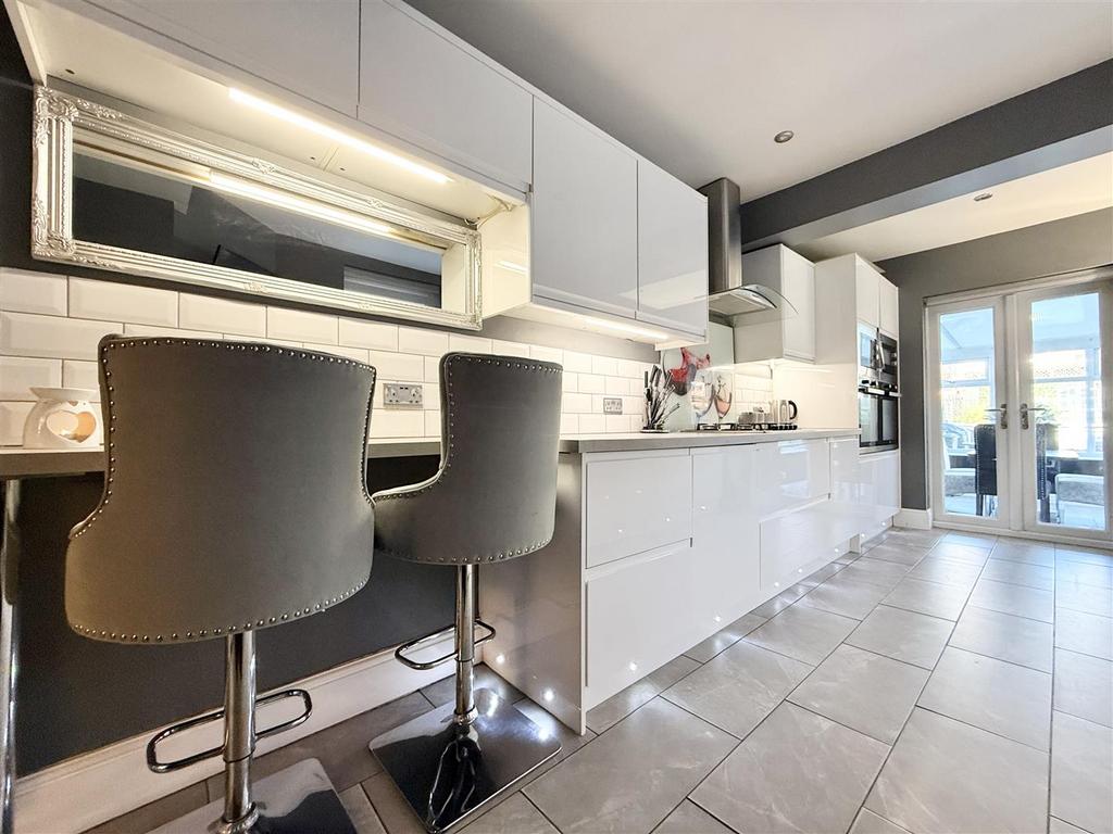 Breakfast Kitchen