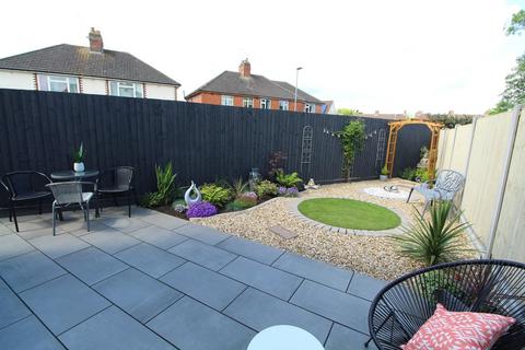 3 bedroom detached house for sale, Swiftway, Lutterworth LE17