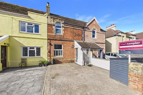 2 bedroom terraced house for sale, Located walking distance to Clevedon Seafront