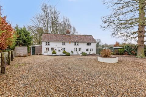 4 bedroom detached house for sale, Captivating Detached Period Home in Swainsthorpe