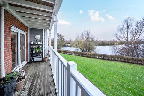 undefined, The Lakes, Larkfield, Aylesford