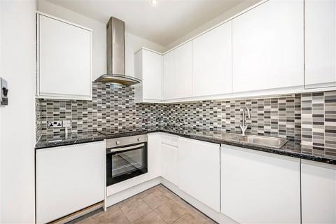 1 bedroom flat to rent, Queen's Gate Terrace, London SW7
