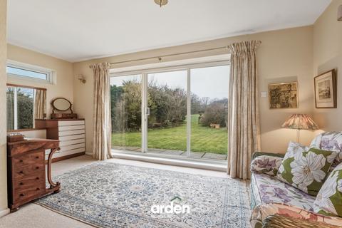 3 bedroom semi-detached house for sale, Meadow Close, Kington, WR7