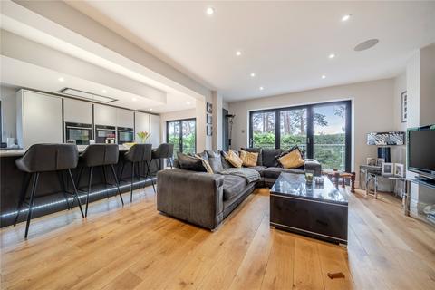 undefined, Walkers Ridge, Surrey GU15