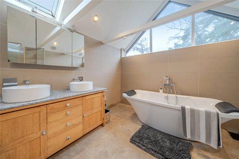 undefined, Walkers Ridge, Surrey GU15