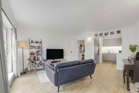 2 bedroom flat for sale, Westferry Road, London E14