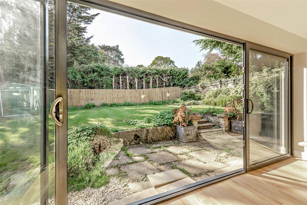 Bifolds To Garden