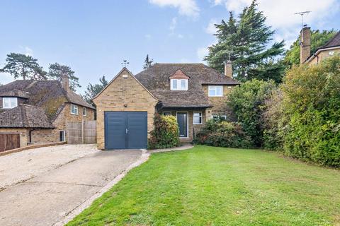 undefined, St. James Close, Pangbourne, Reading, Berkshire, RG8