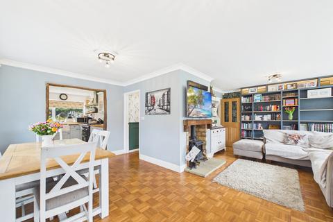 undefined, Battingswood Gardens, Naphill, High Wycombe, Buckinghamshire, HP14 4SR