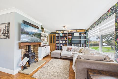 undefined, Battingswood Gardens, Naphill, High Wycombe, Buckinghamshire, HP14 4SR