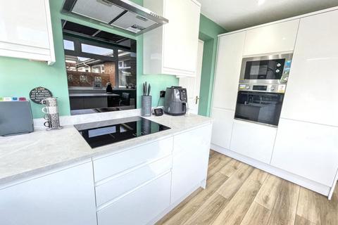 2 bedroom semi-detached bungalow for sale, Glamis Court, Ridgeway, South Shields, Tyne and Wear, NE34 8AN