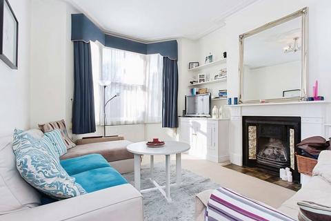 2 bedroom flat to rent, Fulham Palace Road, London, SW6