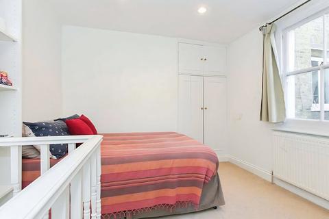 2 bedroom flat to rent, Fulham Palace Road, London, SW6